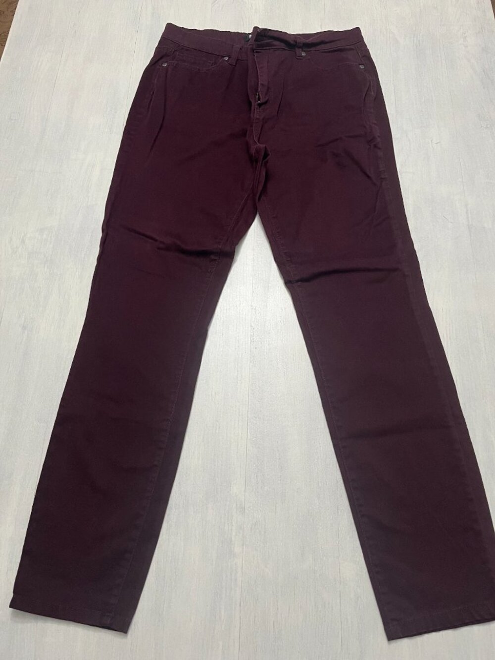 Buffalo David Bitton 5-Pocket Mid-Rise Skinny Stretch Twill Pants in Burgundy